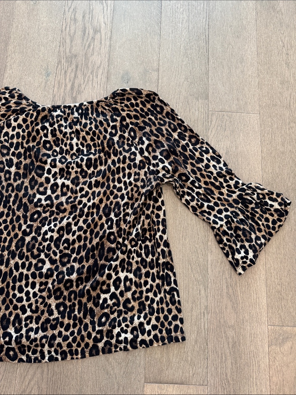 Michael Kors Leopard 3/4 Bell Sleeve Shirt Women’s Large Animal Print Blouse - Picture 9 of 13